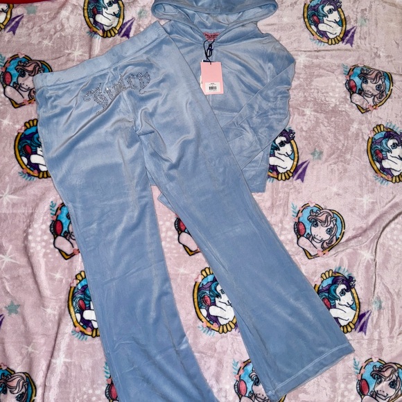 Juicy Couture Light Blue Track Pants & Hoodie Set - Picture 3 of 5
